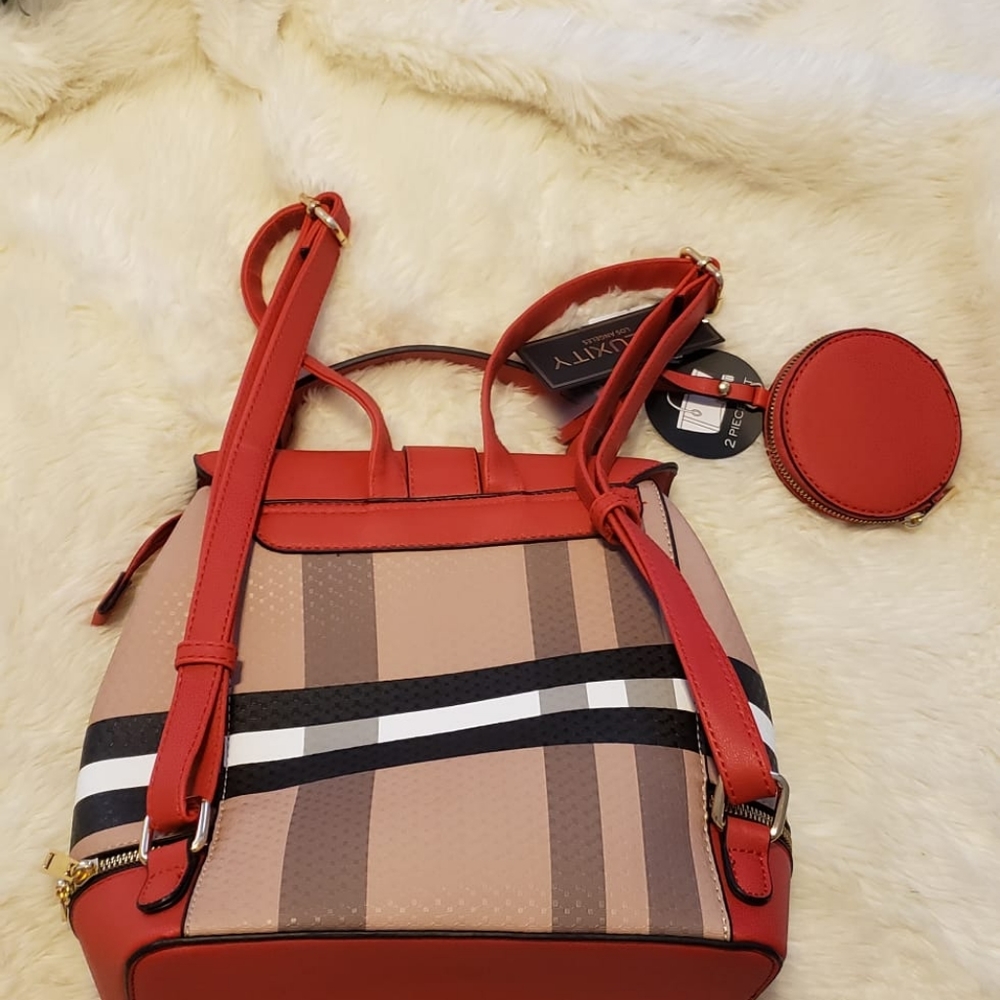 Woman Backpack - Picture 4 of 6